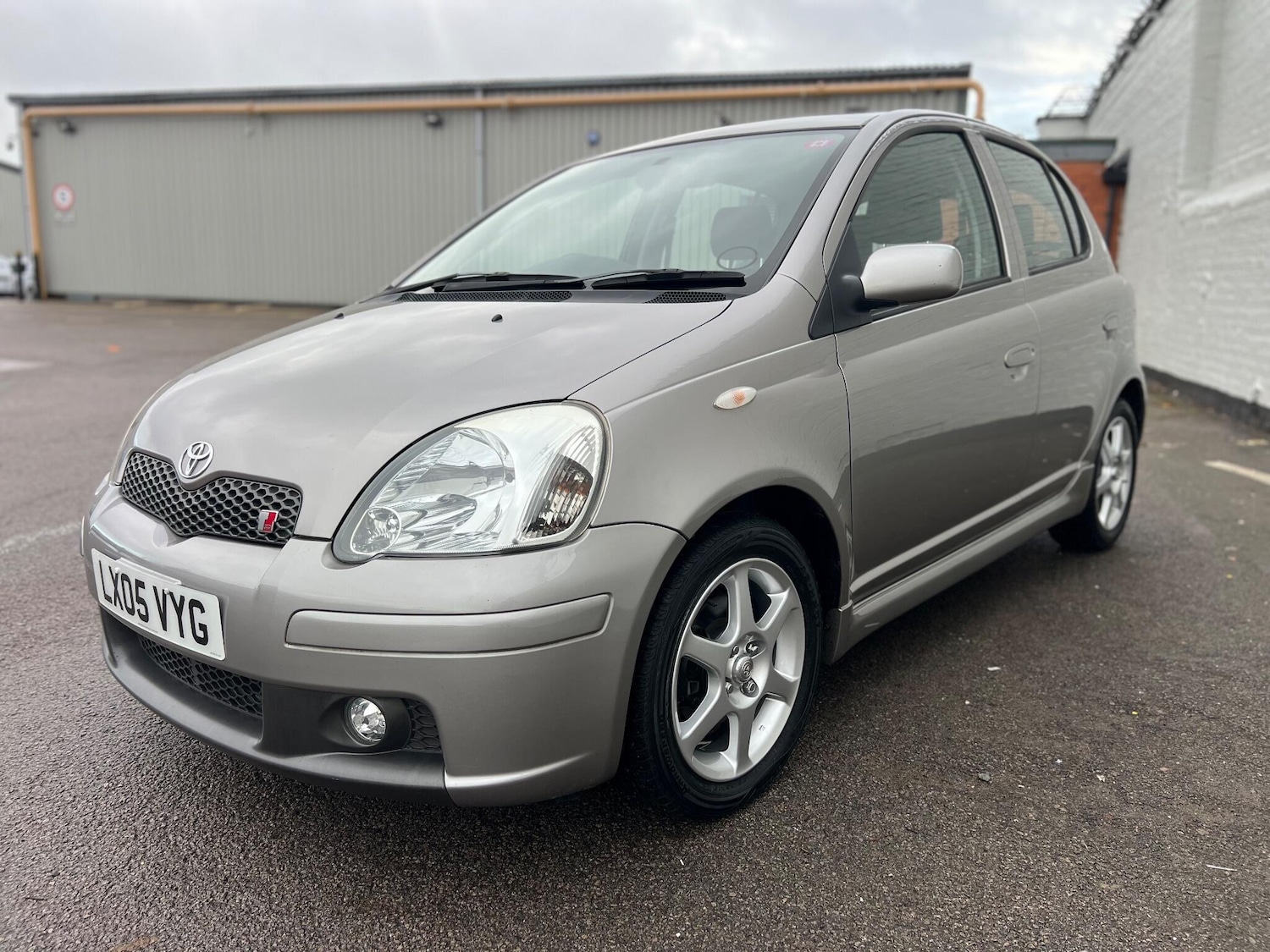 Used Toyota Yaris 2005 for sale - 77039898: Photo 35