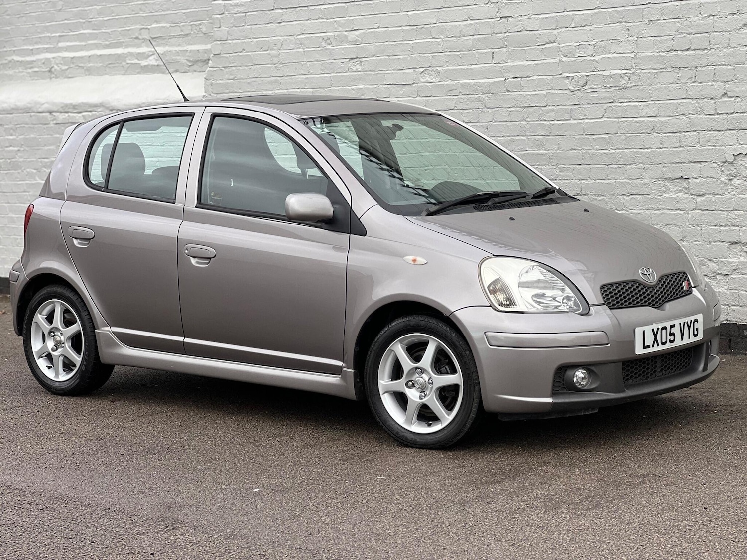 Used Toyota Yaris 2005 for sale - 77039898: Photo 42