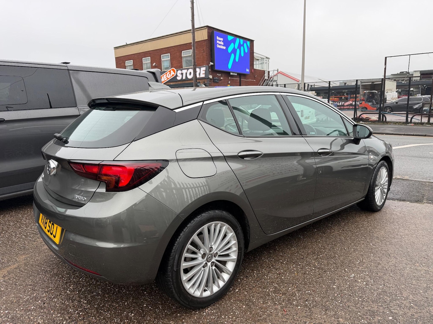 Used Vauxhall Astra 2018 for sale - 77039926: Photo 4