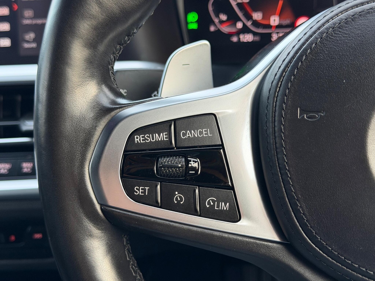 Used BMW 3 Series 2019 for sale - 77143232: Photo 24