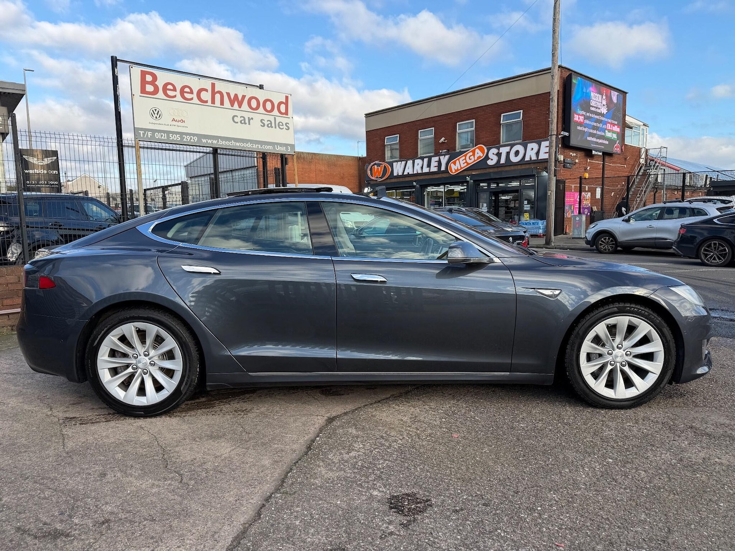 Used Tesla Model S for sale - 77278556: Photo 2