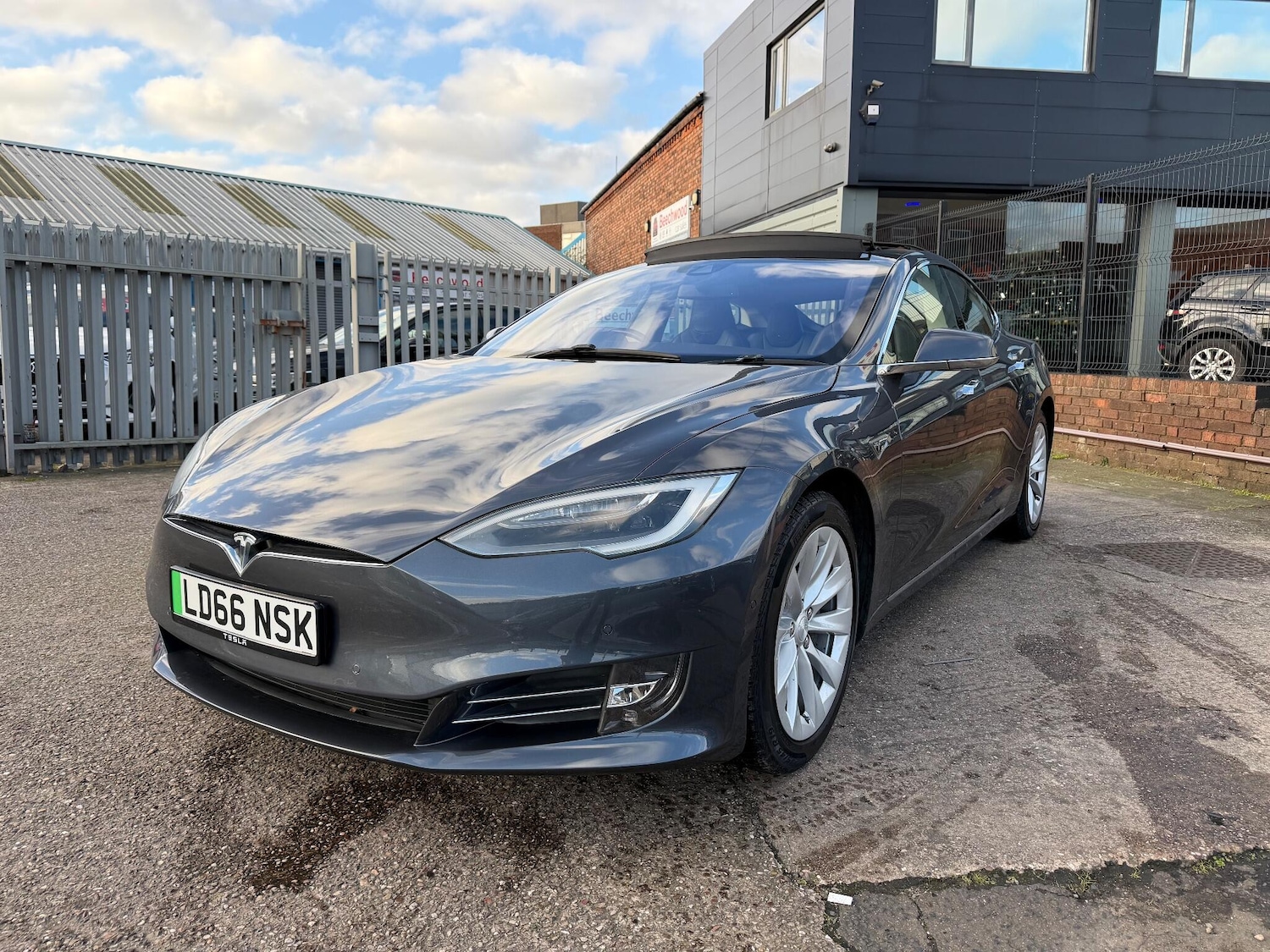 Used Tesla Model S for sale - 77278556: Photo 5