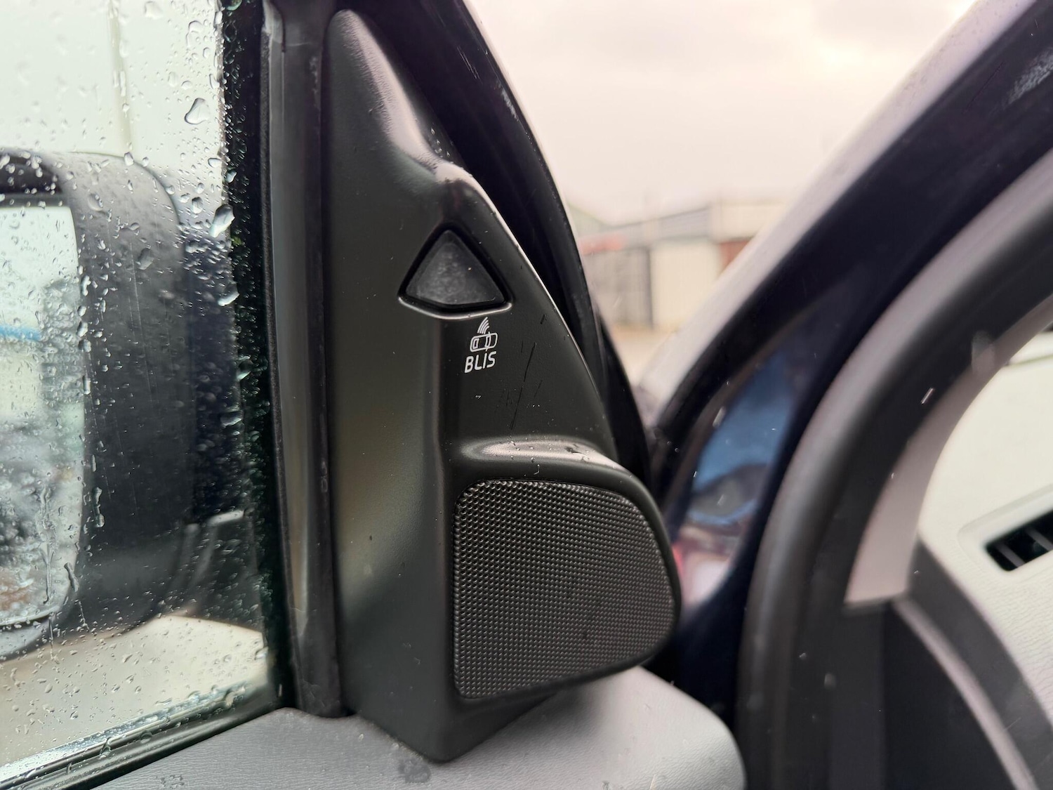 Used Volvo XC60 2016 for sale - 77040409: Photo 15