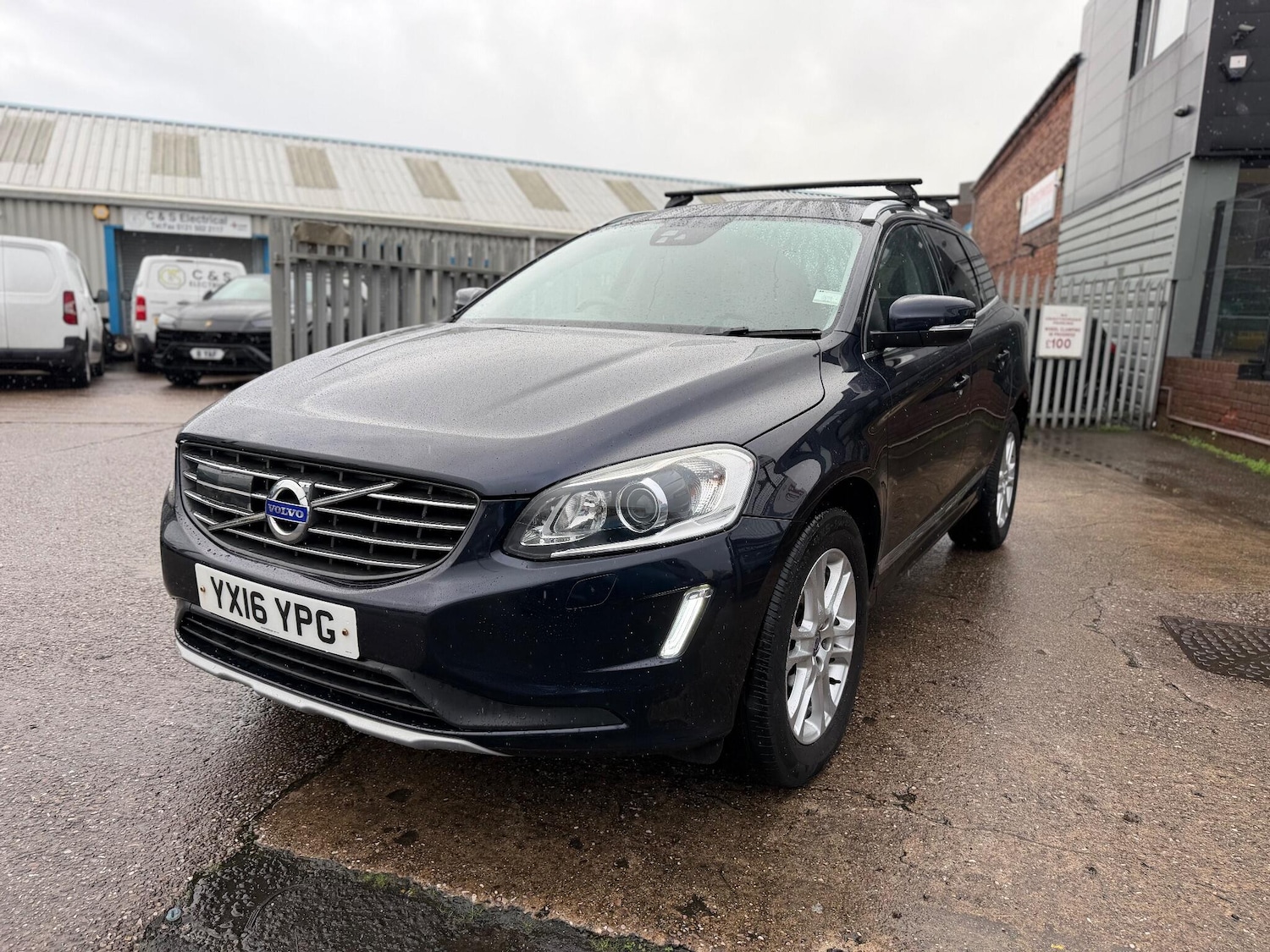 Used Volvo XC60 2016 for sale - 77040409: Photo 8
