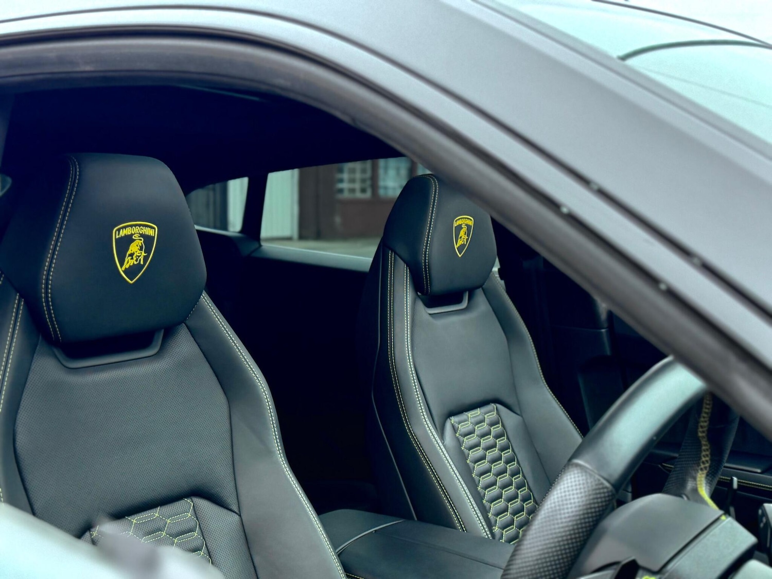 Used Lamborghini Urus 2021 for sale - 77143828: Photo 35