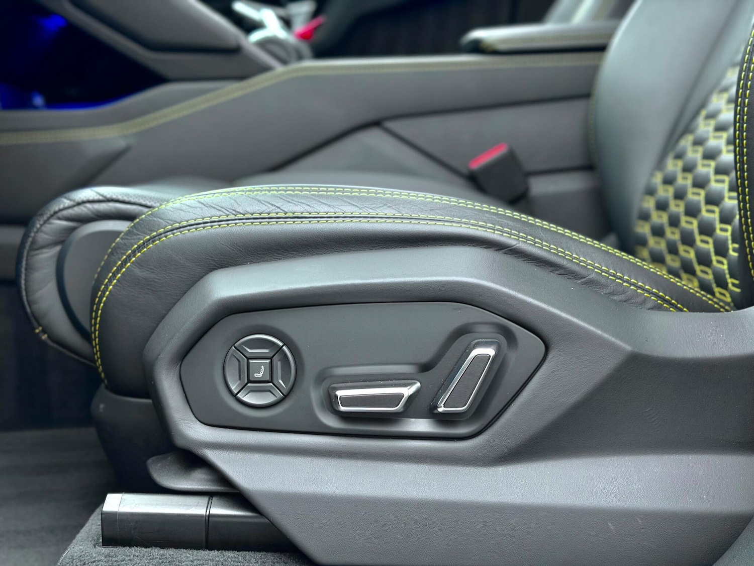 Used Lamborghini Urus 2021 for sale - 77143828: Photo 55