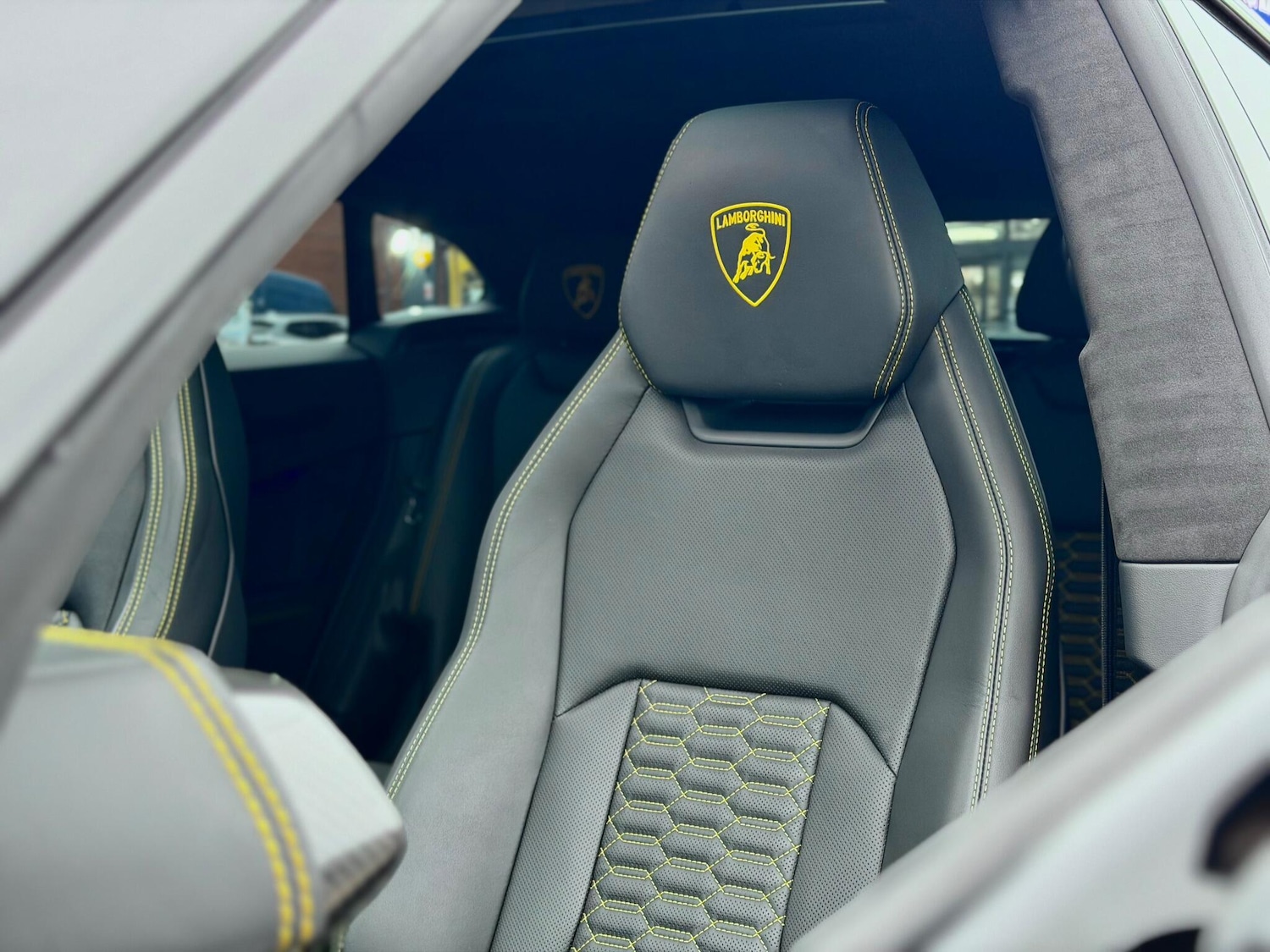 Used Lamborghini Urus 2021 for sale - 77143828: Photo 59