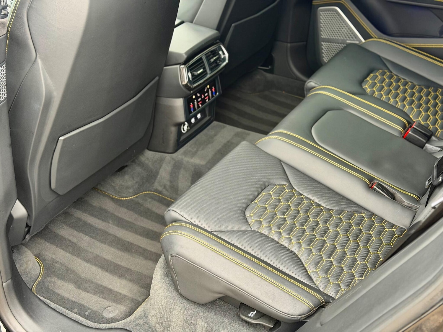 Used Lamborghini Urus 2021 for sale - 77143828: Photo 64