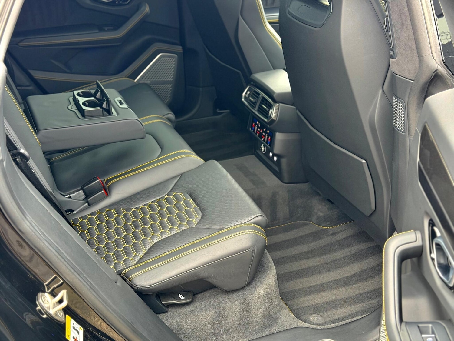 Used Lamborghini Urus 2021 for sale - 77143828: Photo 71