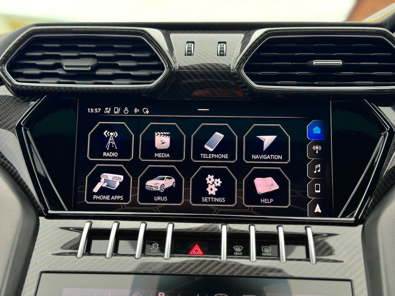 Used Lamborghini Urus 2021 for sale - 77143828: Photo 76