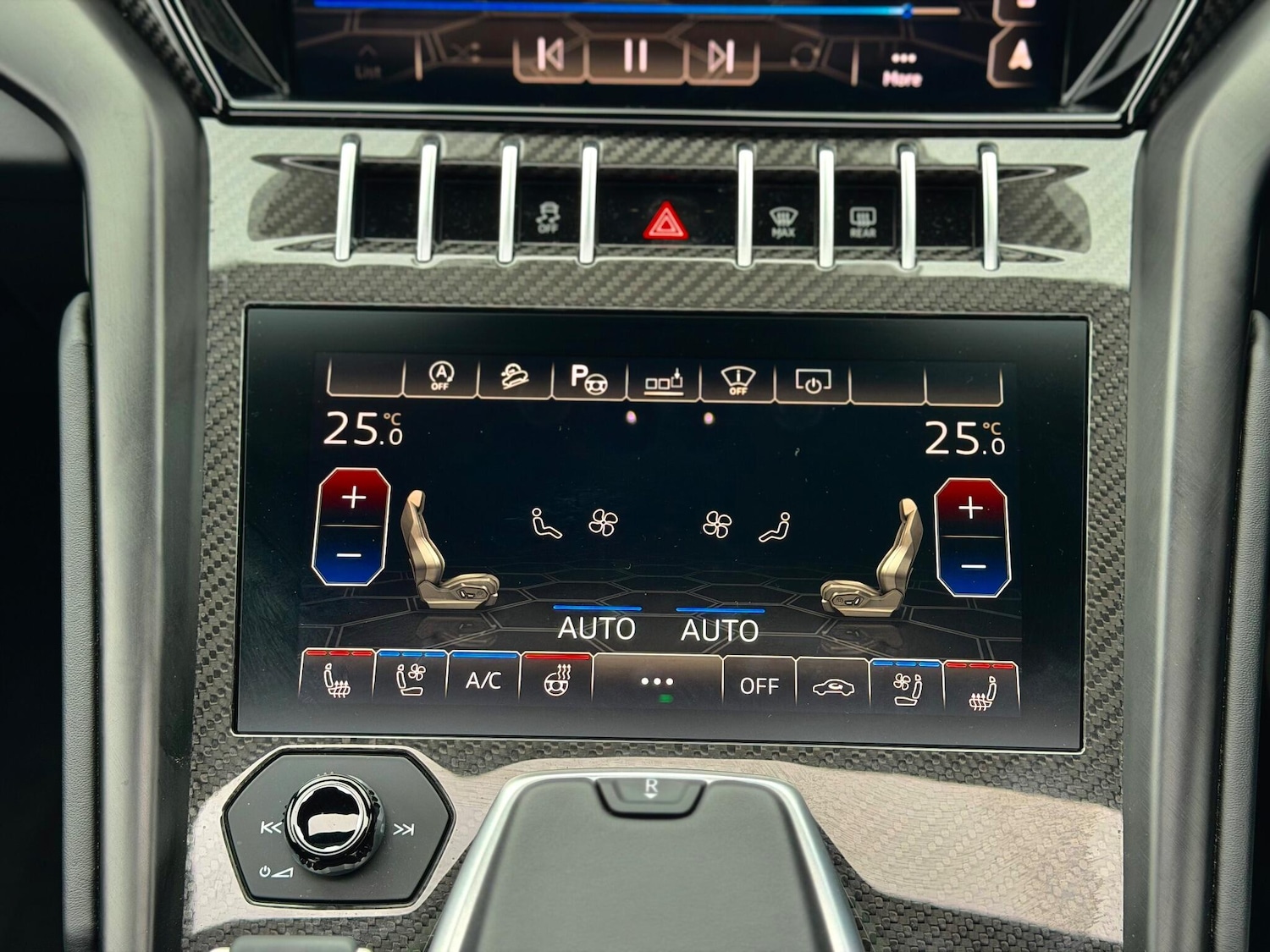 Used Lamborghini Urus 2021 for sale - 77143828: Photo 77