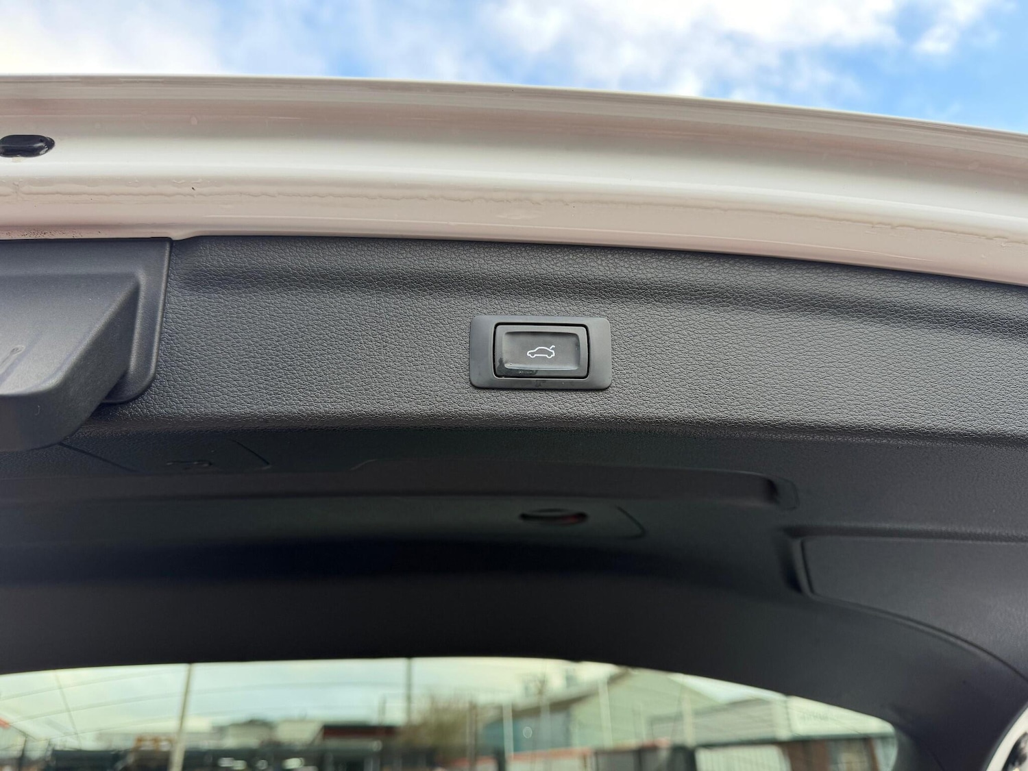 Used Audi Q3 2019 for sale - 77040252: Photo 30