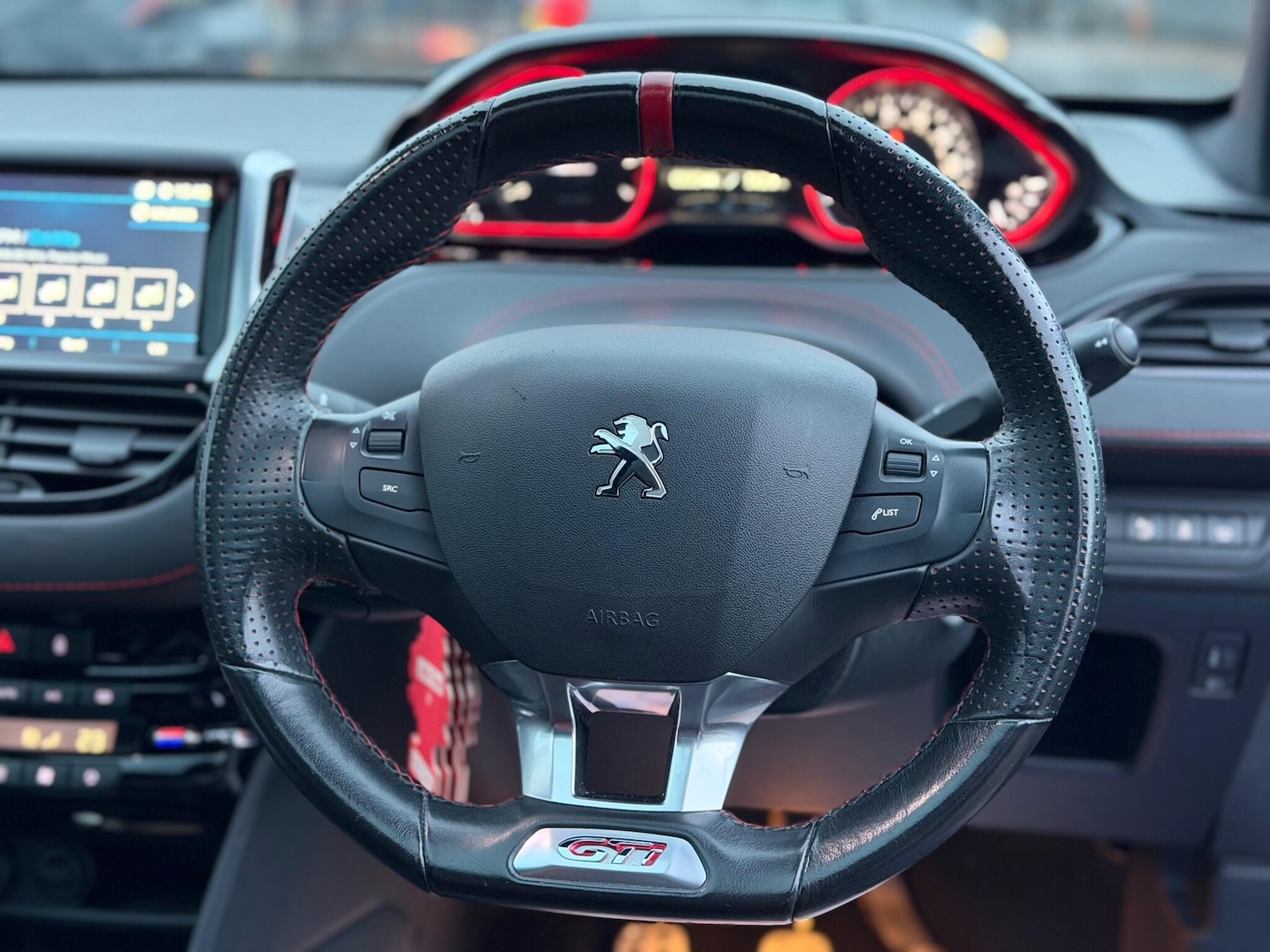 Used Peugeot 208 2018 for sale - 77039740: Photo 29