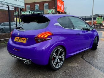 Used Peugeot 208 2018 for sale - 77039740: Photo