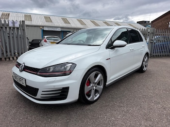 Used Volkswagen Golf 2015 for sale - 79373595: Photo