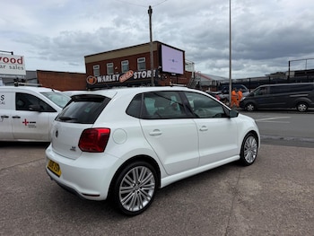 Used Volkswagen Polo 2016 for sale - 78810331: Photo