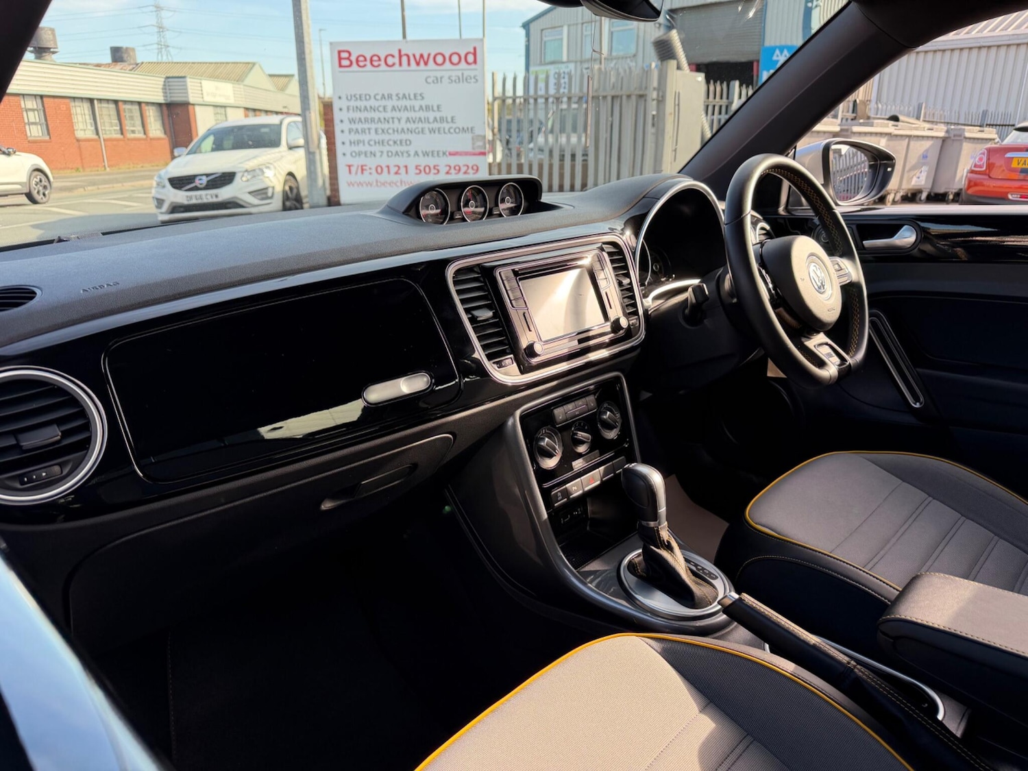 Used Volkswagen Beetle 2017 for sale - 78157828: Photo 18