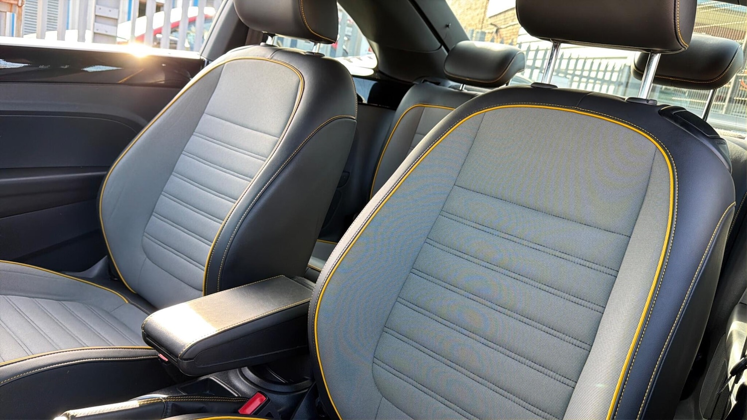 Used Volkswagen Beetle 2017 for sale - 78157828: Photo 20