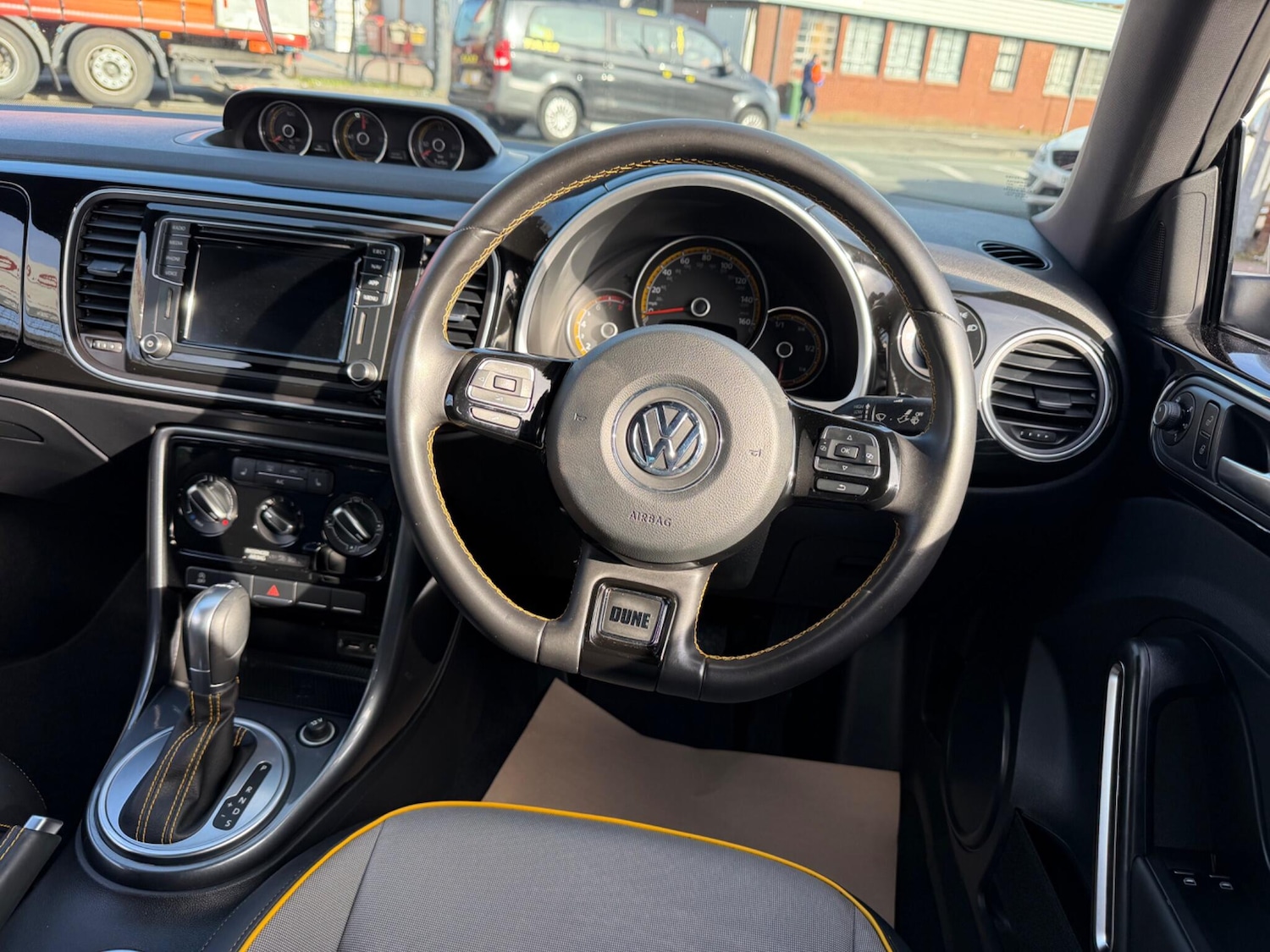 Used Volkswagen Beetle 2017 for sale - 78157828: Photo 22