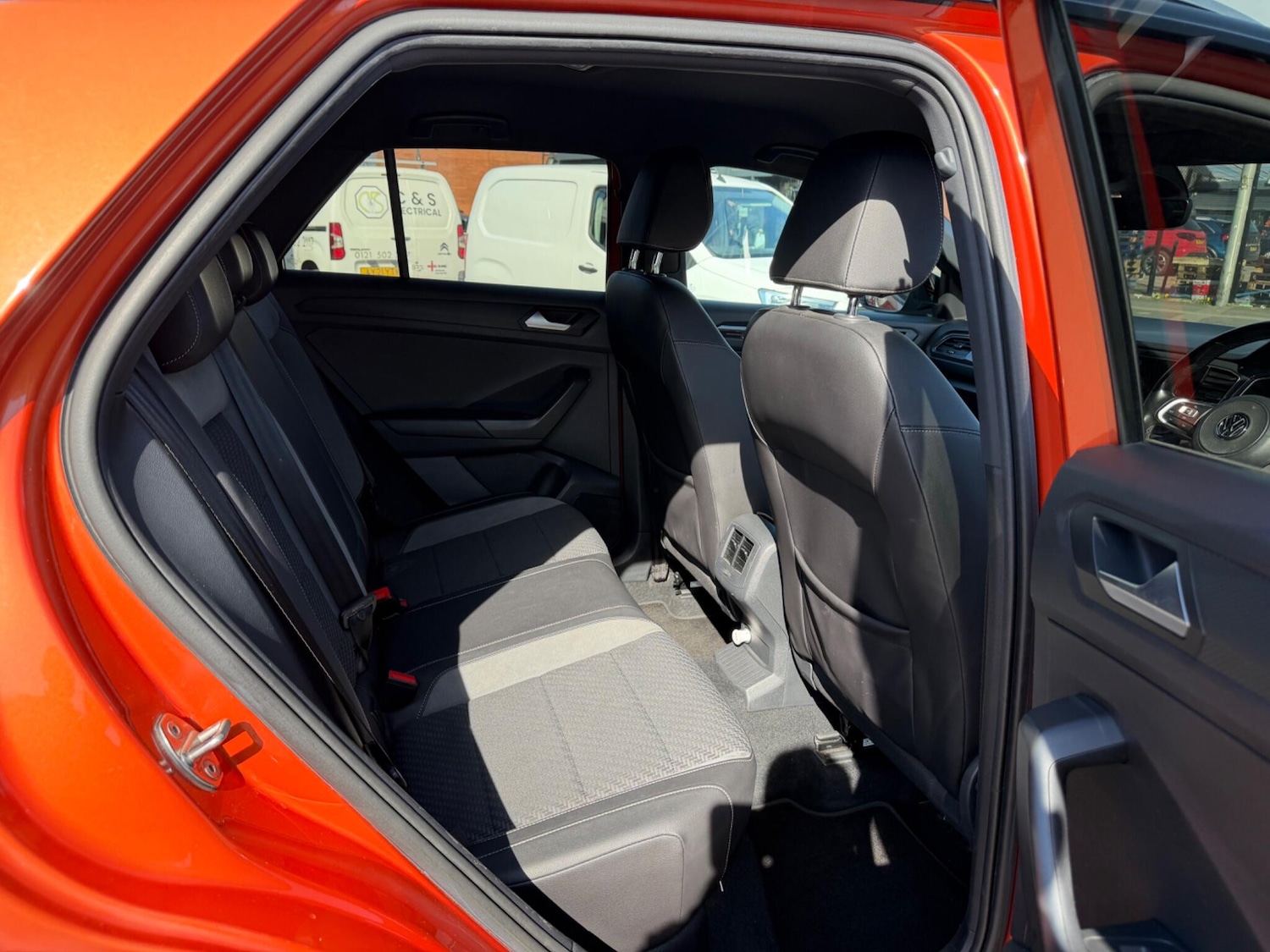 Used Volkswagen T-Roc 2019 for sale - 78156565: Photo 6