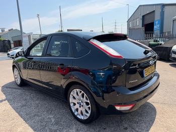 Used Ford Focus 2010 for sale - 79181192: Photo