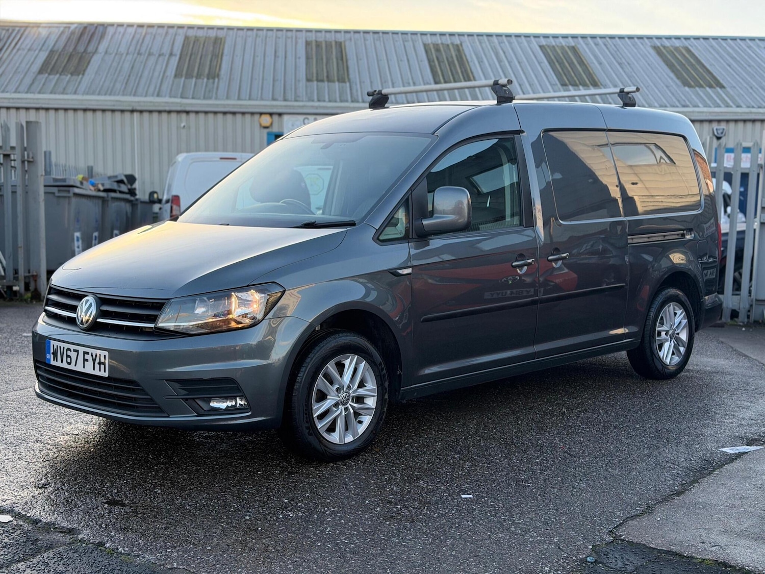 Used Volkswagen Caddy Maxi 2017 for sale - 77040956: Photo 2
