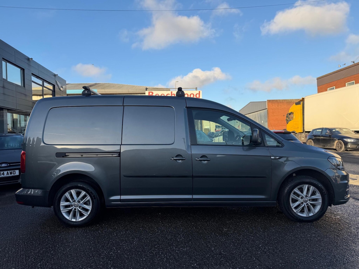 Used Volkswagen Caddy Maxi 2017 for sale - 77040956: Photo 5