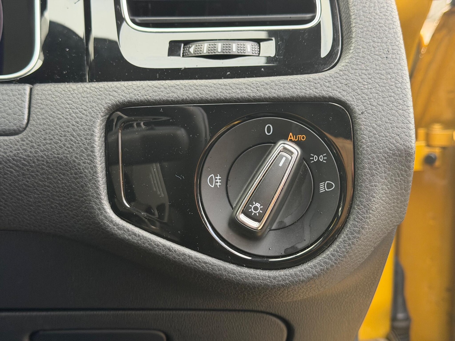 Used Volkswagen Golf 2017 for sale - 77040257: Photo 22