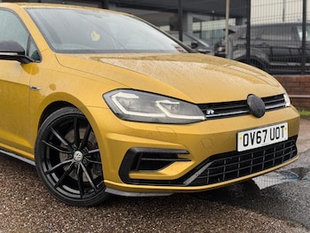 Used Volkswagen Golf 2017 for sale - 77040257: Photo