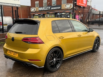 Used Volkswagen Golf 2017 for sale - 77040257: Photo