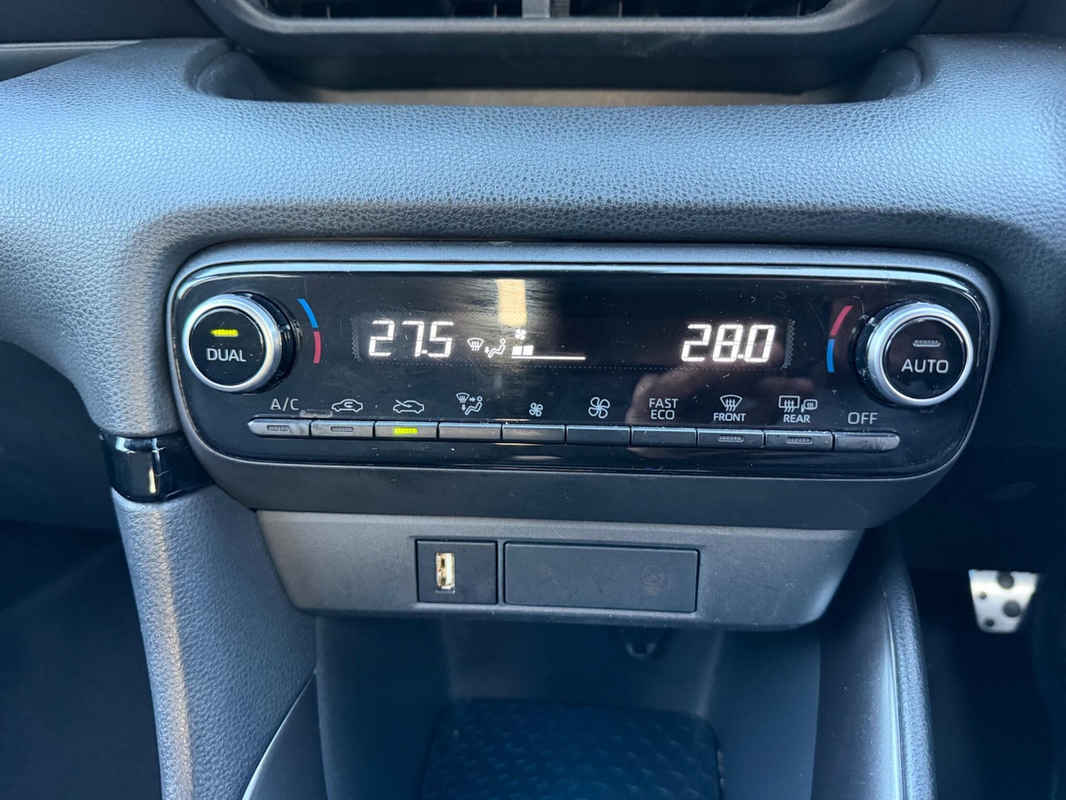 Used Toyota Yaris for sale - 77925170: Photo 14