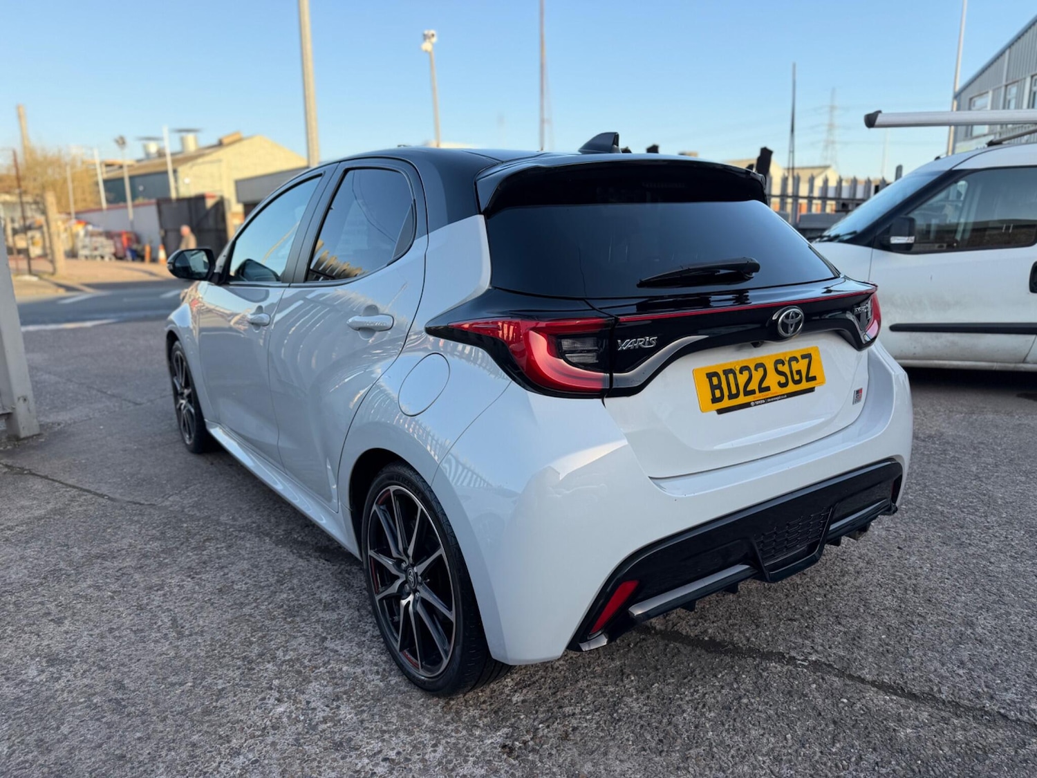 Used Toyota Yaris for sale - 77925170: Photo 6