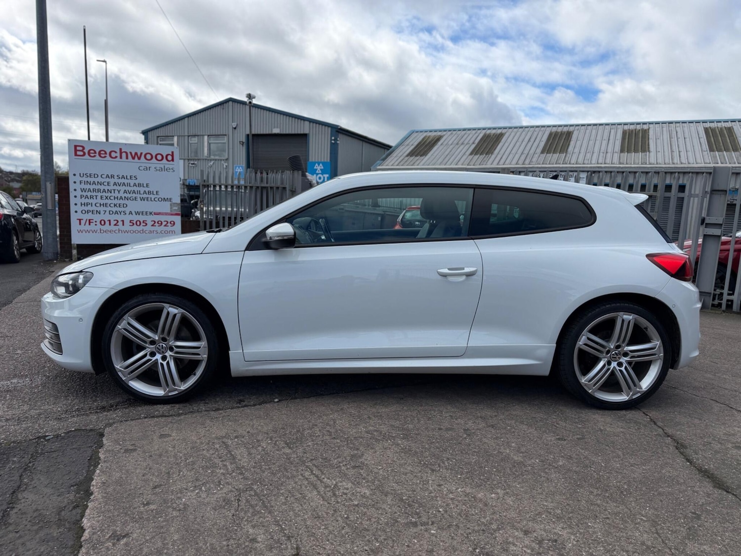 Used Volkswagen Scirocco for sale - 78127903: Photo 4