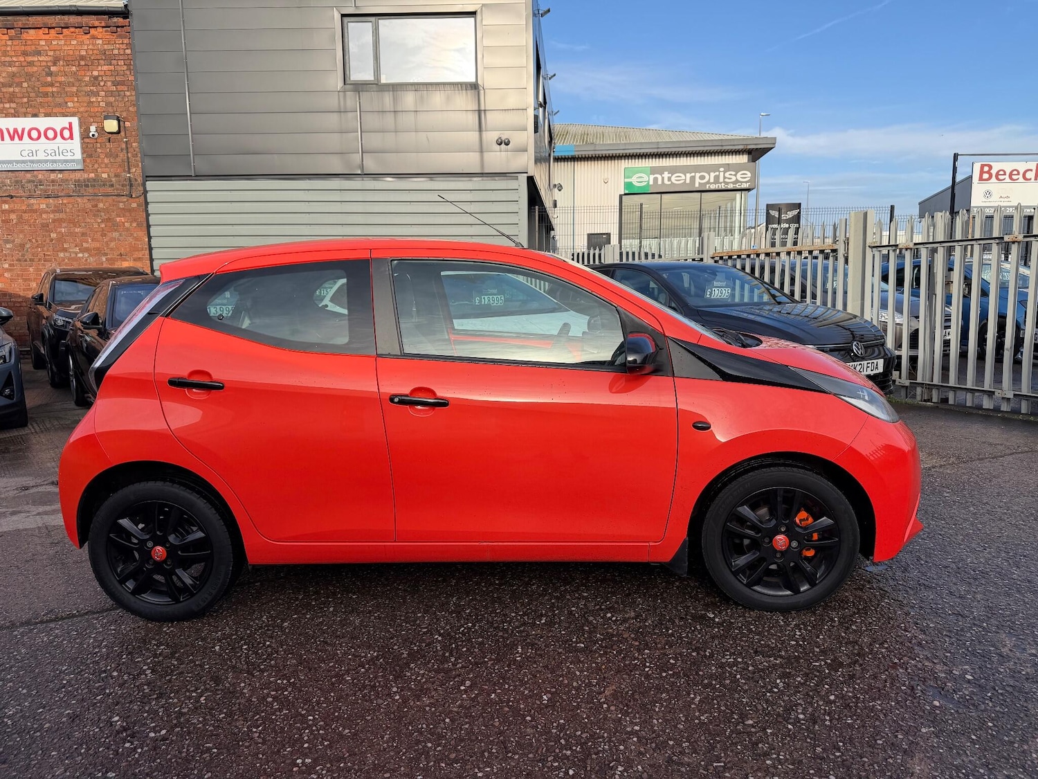 Used Toyota AYGO 2014 for sale - 77039695: Photo 2