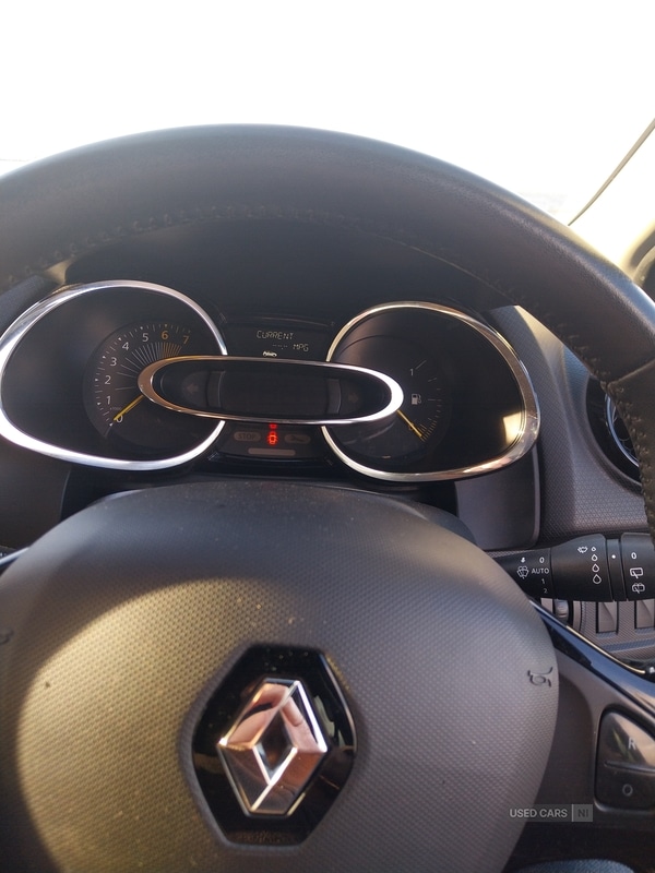 Used Renault Clio 2013 for sale - 76634641: Photo 5