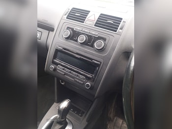 Used Volkswagen Touran 2015 for sale - 76201915: Photo 3