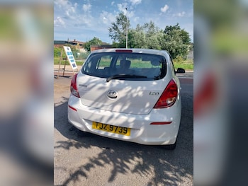 Used Hyundai i20 2012 for sale - 79202986: Photo