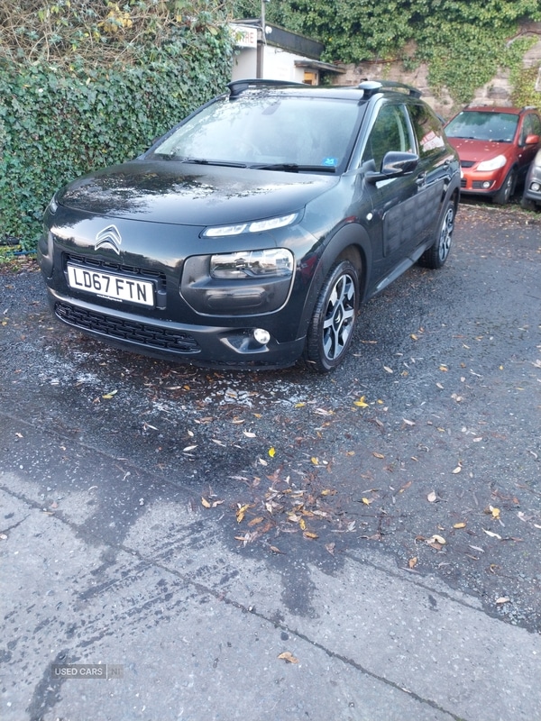 Used Citroen C4 Cactus 2017 for sale - 76574201: Photo 2