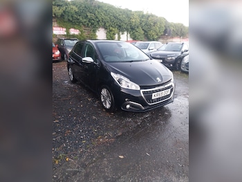 Used Peugeot 208 2019 for sale - 76772420: Photo