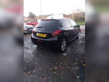 Used Peugeot 208 2019 for sale - 76772420: Photo