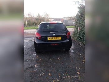 Used Peugeot 208 2019 for sale - 76772420: Photo