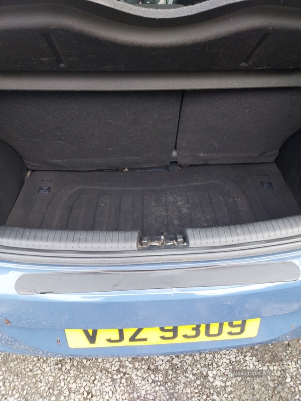 Used Hyundai i10 2014 for sale - 77941213: Photo 5