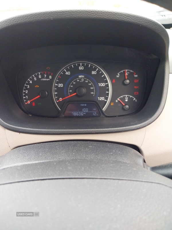 Used Hyundai i10 2014 for sale - 77941213: Photo 8