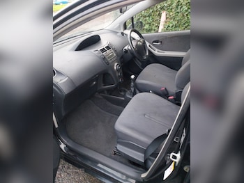 Used Toyota Yaris 2009 for sale - 76486293: Photo