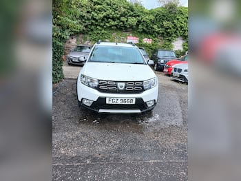 Used Dacia Sandero Stepway 2017 for sale - 79677997: Photo