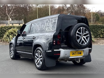 Used Land Rover Defender 110 2022 for sale - 75687241: Photo