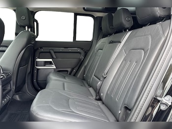 Used Land Rover Defender 110 2022 for sale - 75687241: Photo