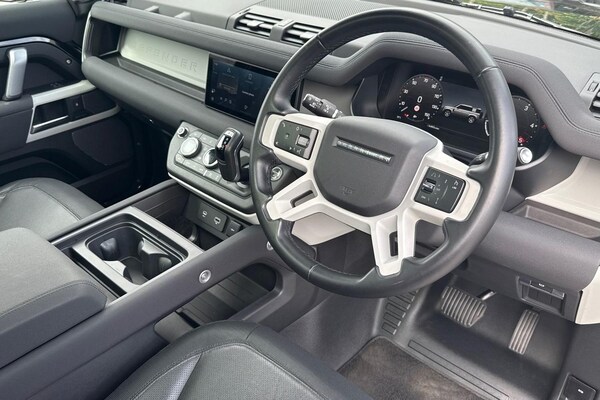 Used Land Rover Defender 110 2022 for sale - 75269459: Photo 15