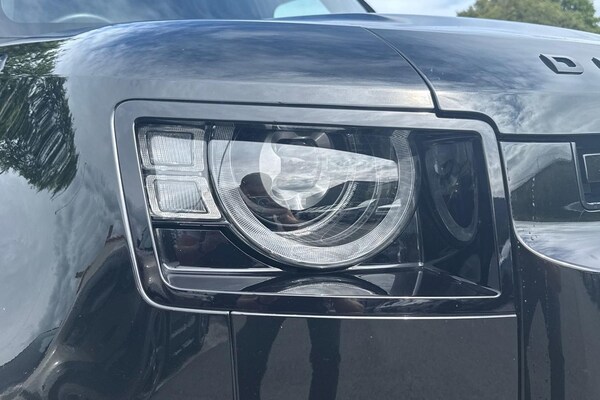Used Land Rover Defender 110 2022 for sale - 75269459: Photo 17