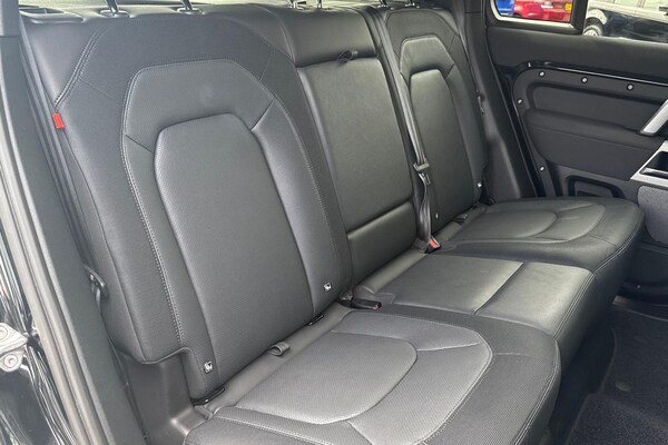 Used Land Rover Defender 110 2022 for sale - 75269459: Photo 33